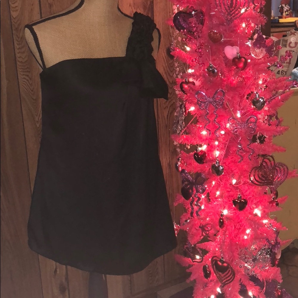 Pretty black dress top